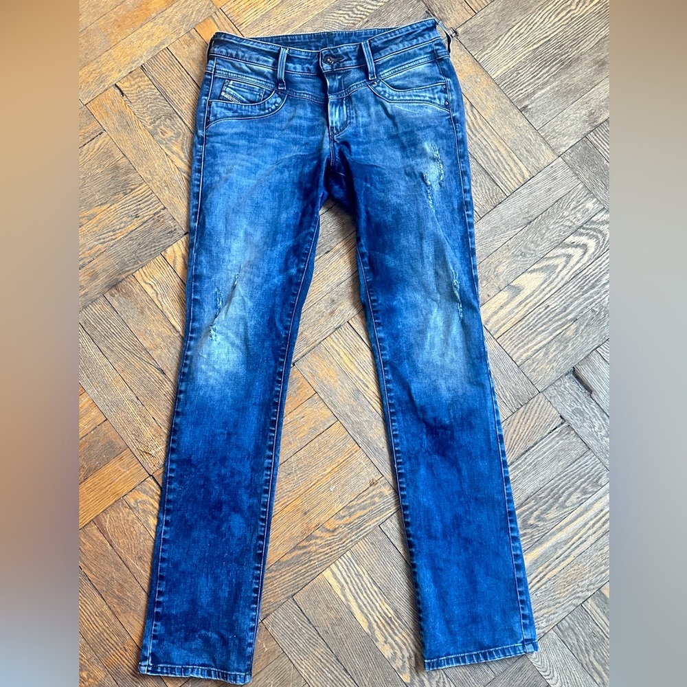 Diesel Ronhalle Jeans Women Size 28
X 32 Blue Zip Fly